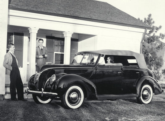 1938 Ford DeLuxe Phaeton 0401-0854