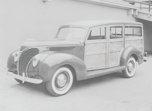 1938 Ford station wagon 0401-0855