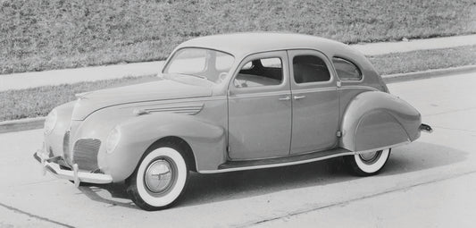 1938 Lincoln Zephyr four door  0401-0856