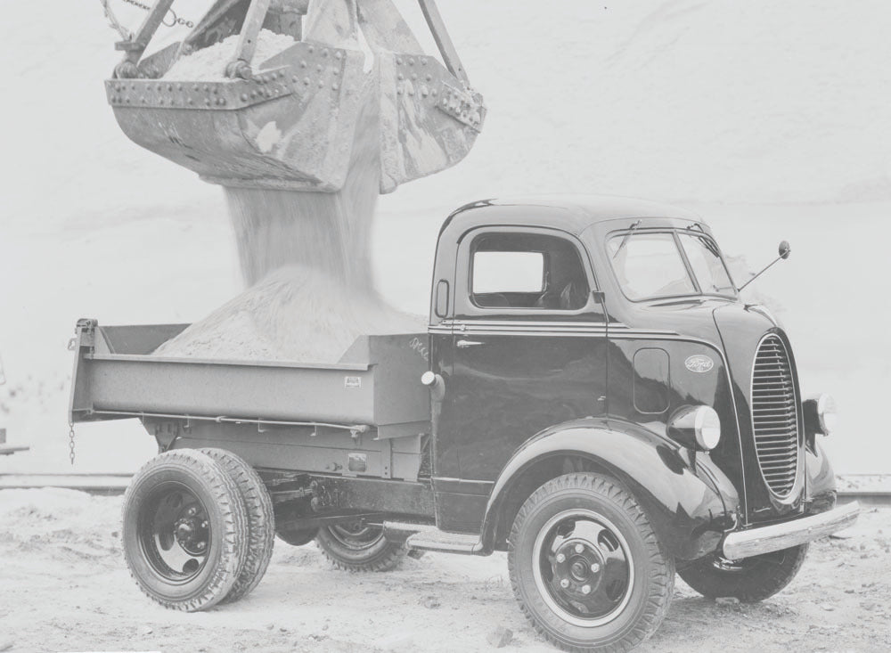 1939 Ford Cab Over Engine dump truck  0401-0857