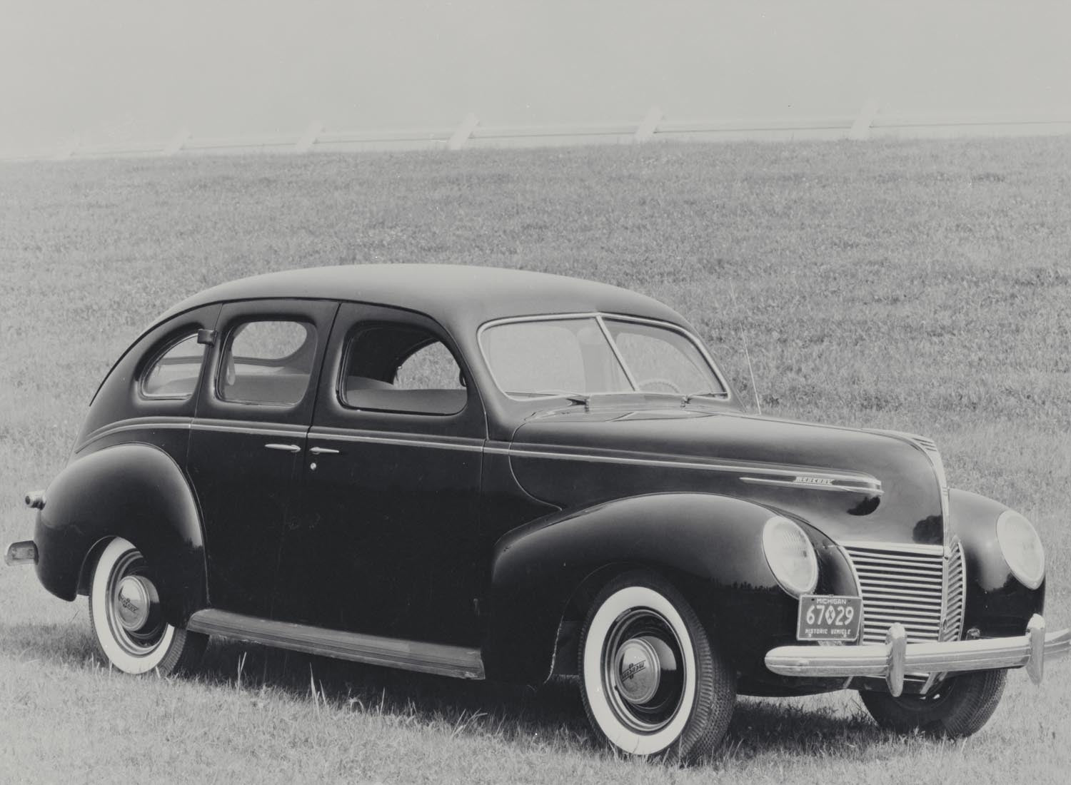 1939 Mercury four door sedan  0401-0866