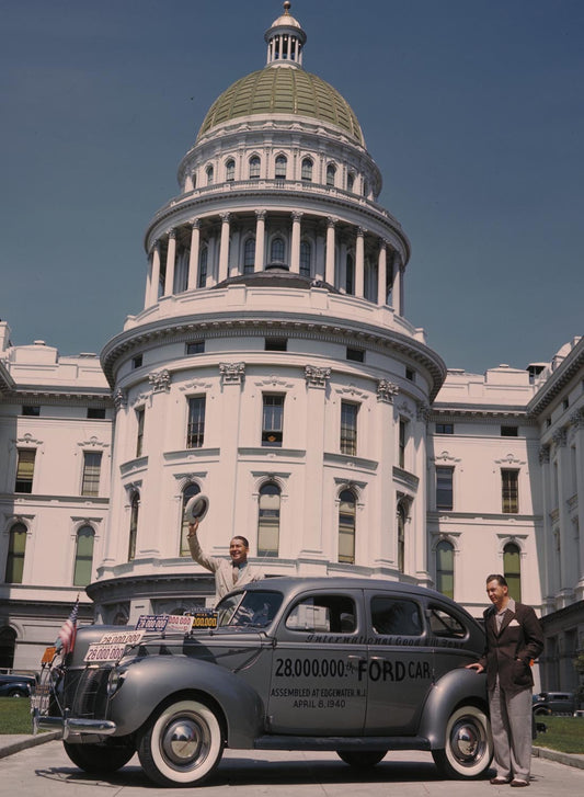 1940 Ford 28 Millionth car produced  0401-0868