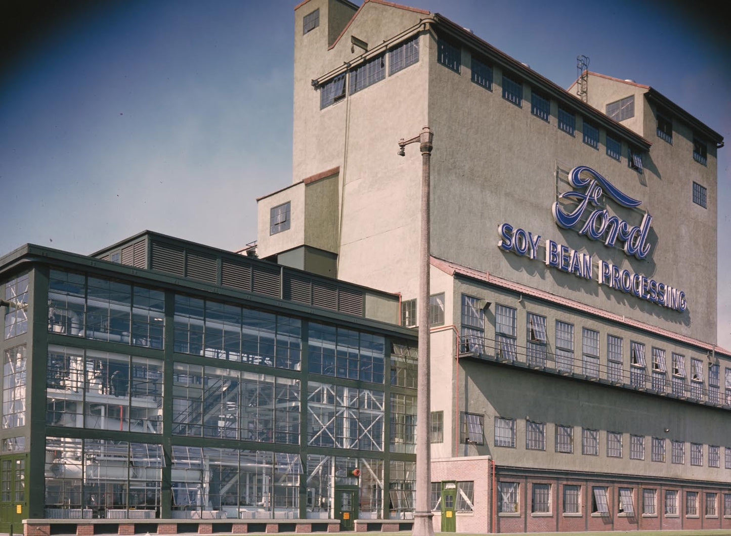1940 Ford Soy Bean Processing Plant  0401-0892