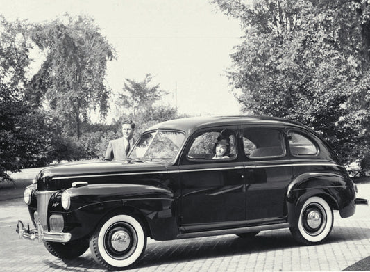 1941 Ford Super DeLuxe Fordor Sedan  0401-0905