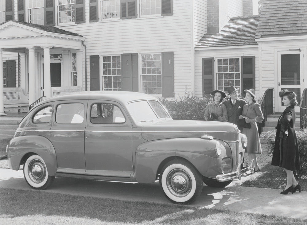 1941 Ford Super Deluxe Fordor sedan  0401-0906