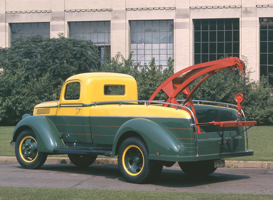 1941 Ford tow truck  0401-0908