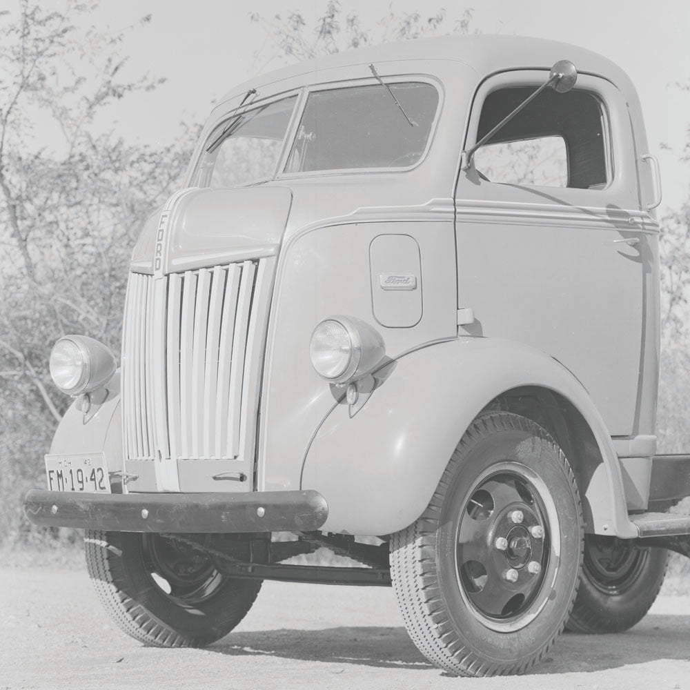 1942 Ford Cab Over Engine truck  0401-0916
