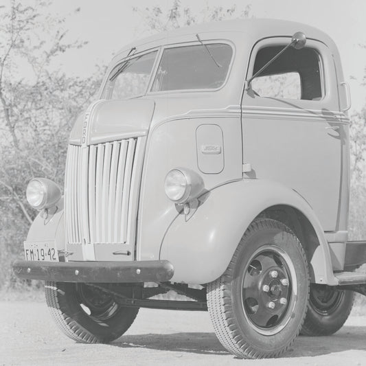 1942 Ford Cab Over Engine truck  0401-0916