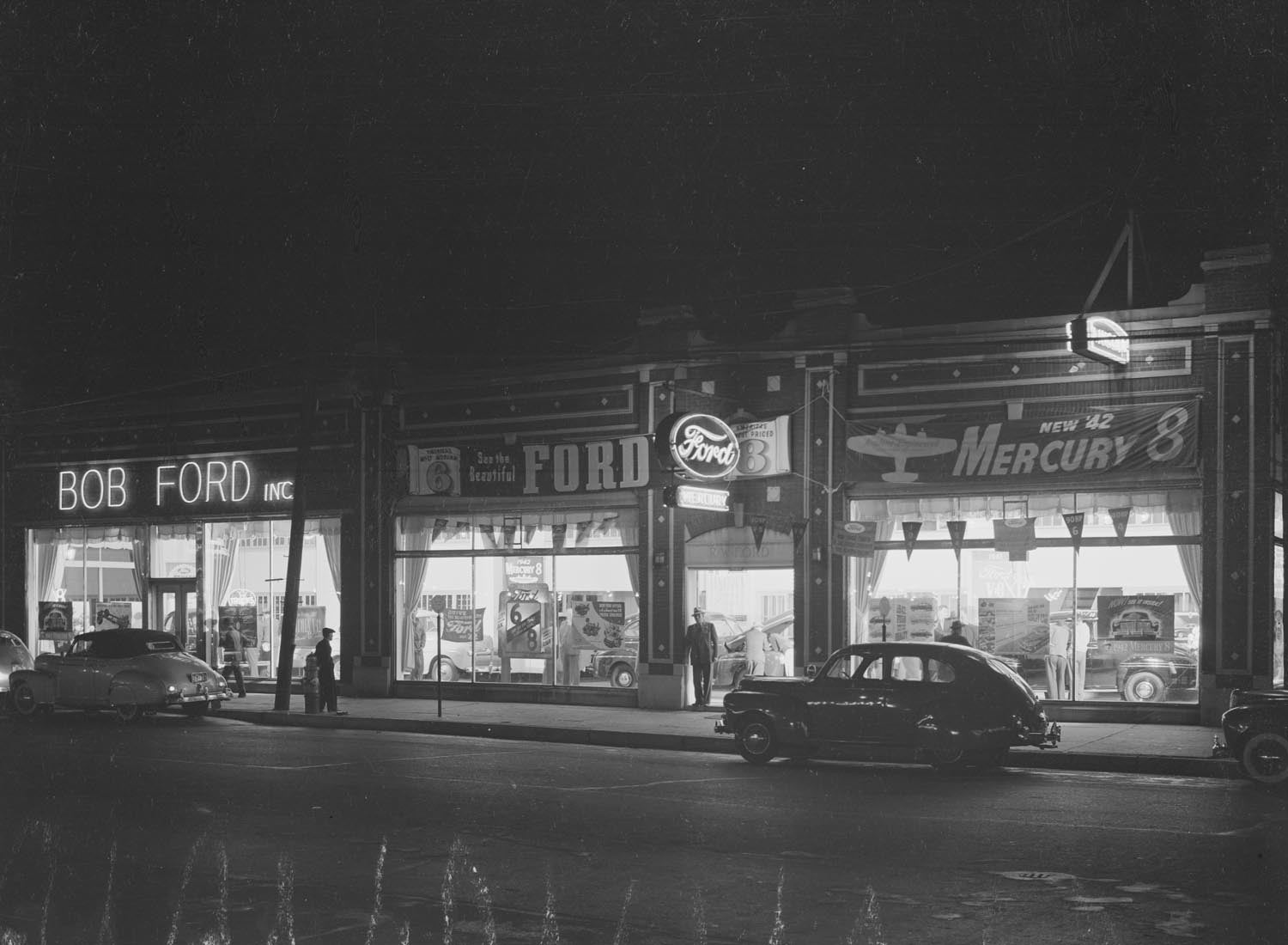 1942 Ford dealership Bob Ford Inc  0401-0918