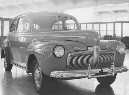1942 Ford  0401-0927