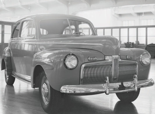 1942 Ford  0401-0927