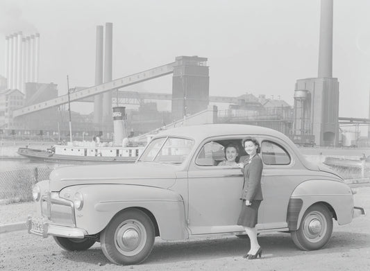 1942 Ford Super DeLuxe Coupe  0401-0936