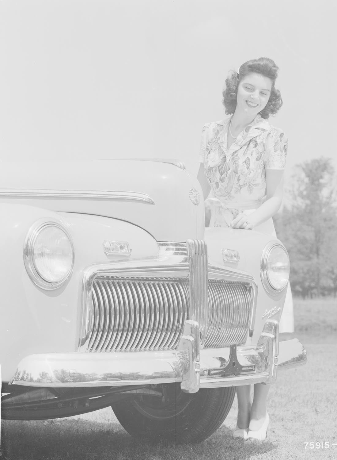 1942 Ford Super DeLuxe  0401-0941