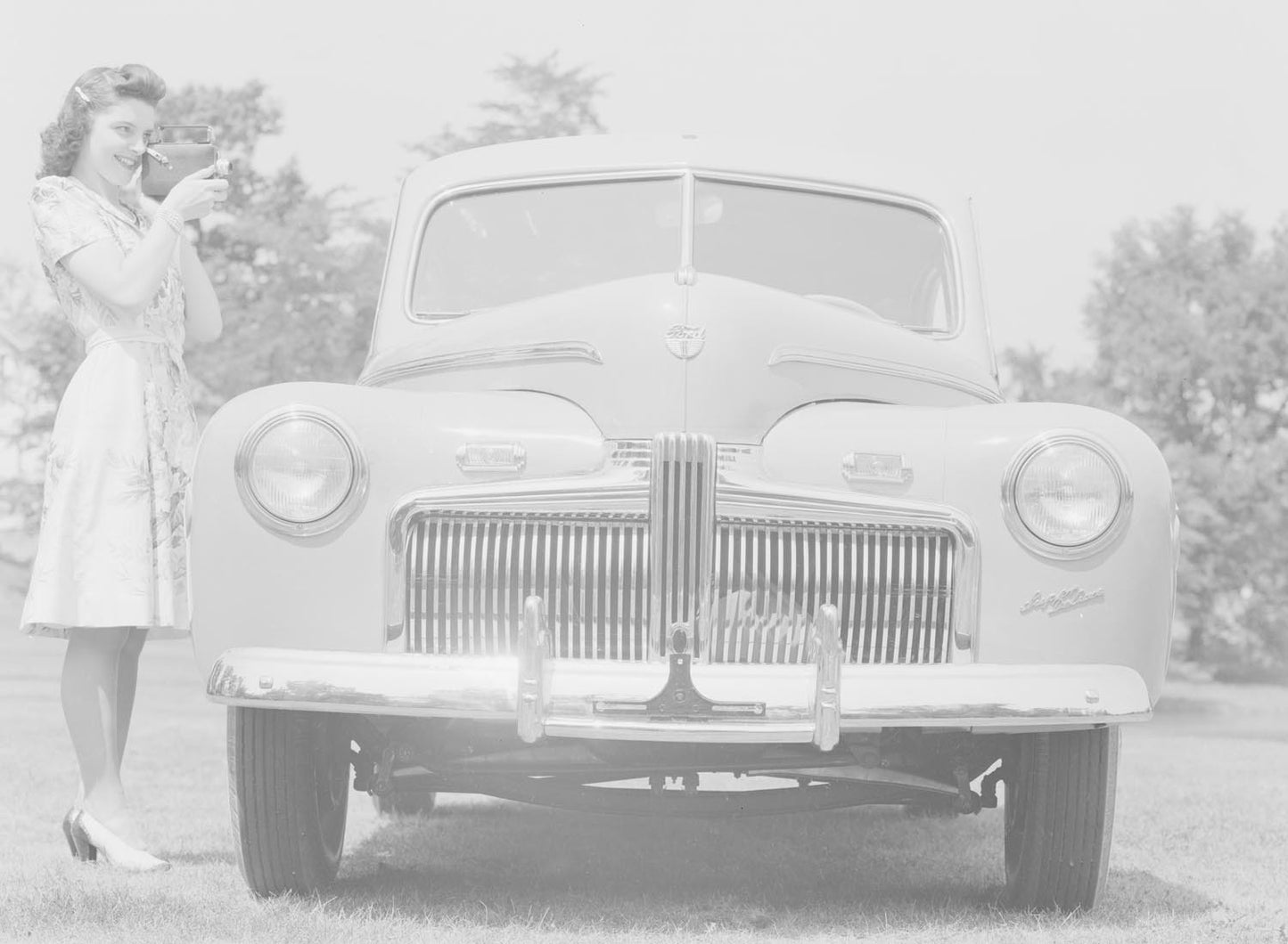 1942 Ford Super DeLuxe  0401-0942