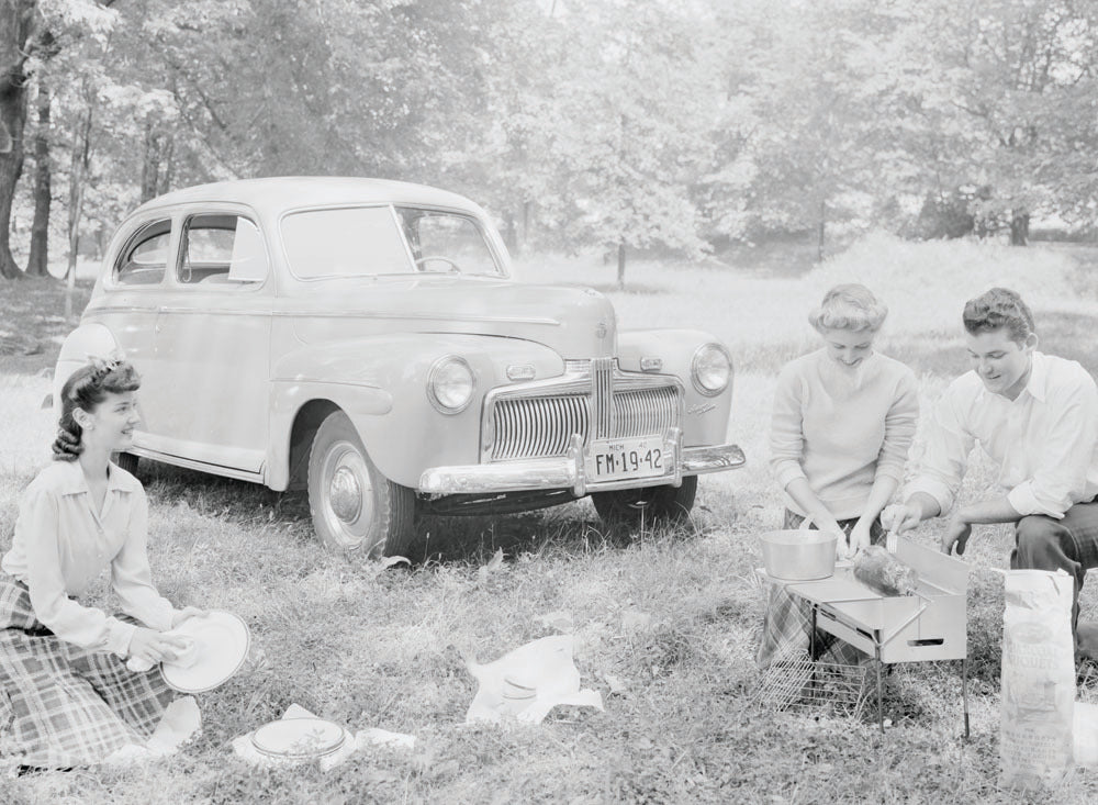1942 Ford Super Deluxe  0401-0946