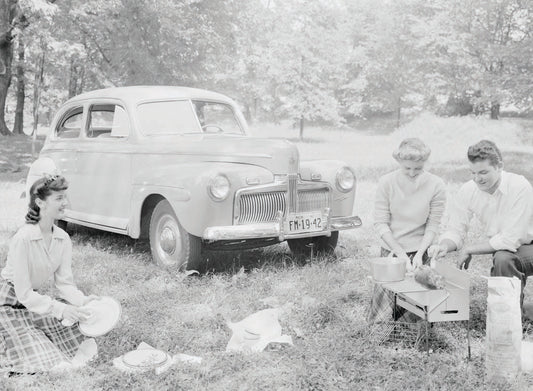 1942 Ford Super Deluxe  0401-0946