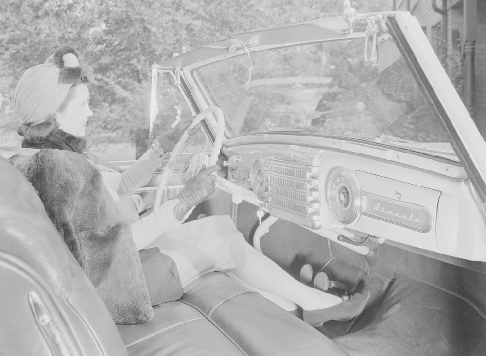 1942 Lincoln Continental Cabriolet interior  0401-0954