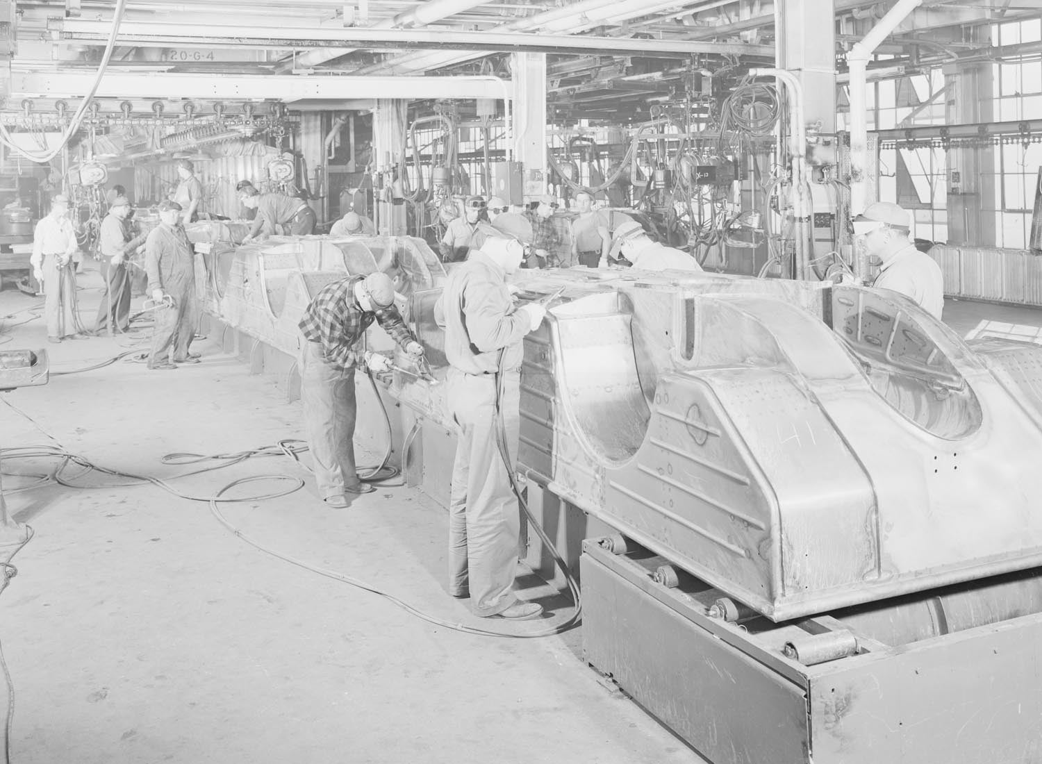 1942 Lincoln Plant amphiban production line  0401-0960
