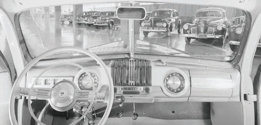 1942 Mercury instrument panel  0401-0964
