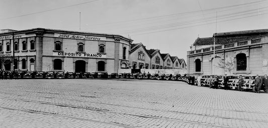 1943 Ford facility Barcelona Spain  0401-0976