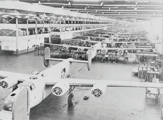1943 Ford Willow Run Plant bomber production  0401-0983
