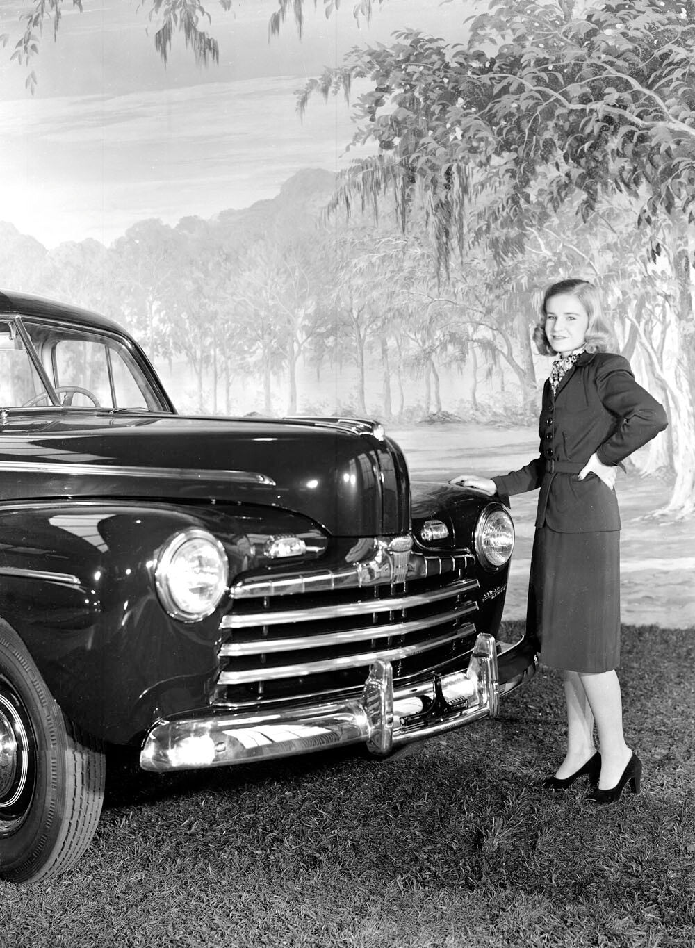 1946 Ford Tudor Sedan 0401-1014