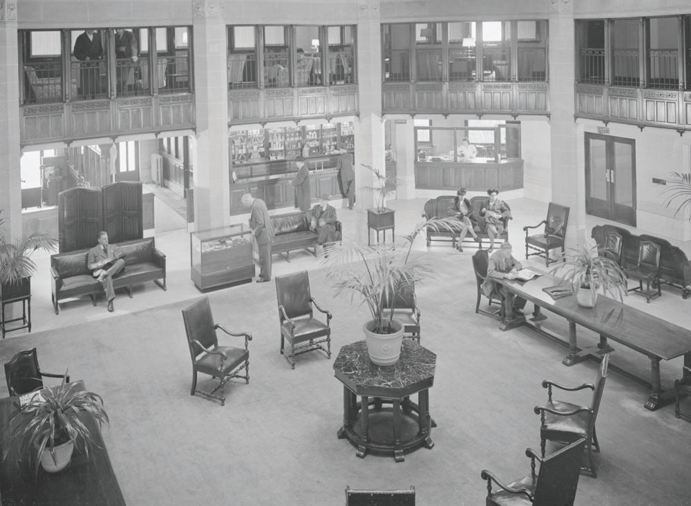 1946 Henry Ford Hospital lobby 0401-1020