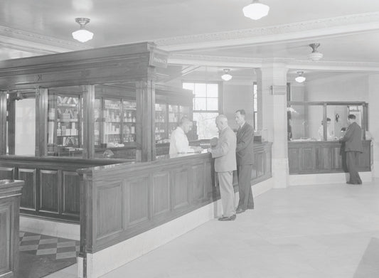 1946 Henry Ford Hospital lobby 0401-1021