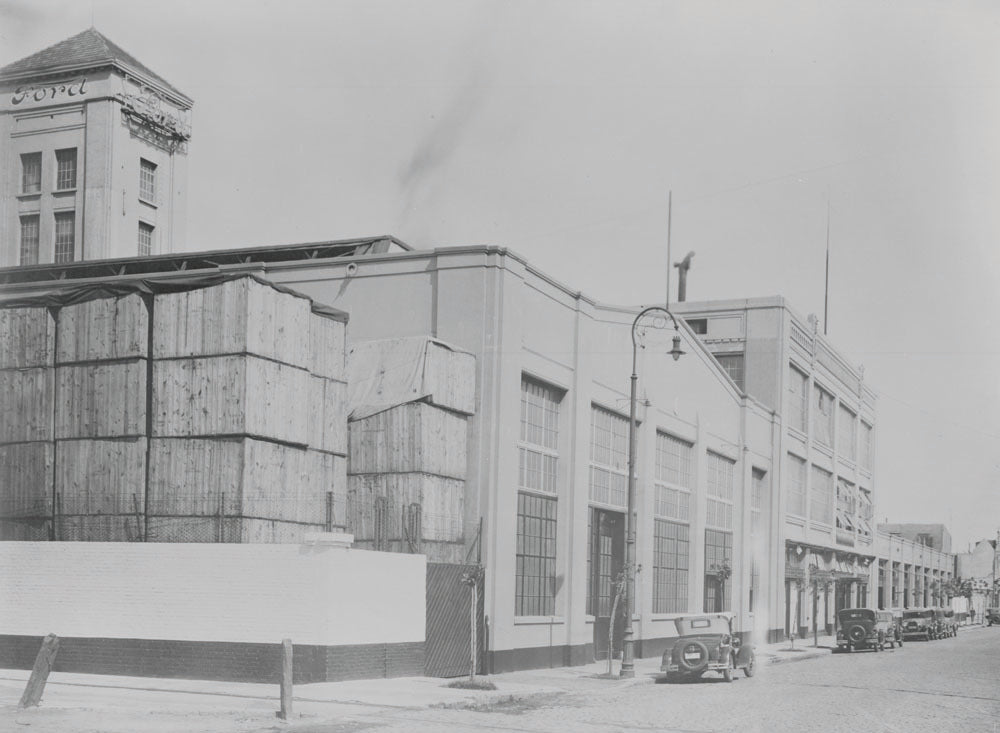 1947 Ford Buenos Aires Assembly Plant Argentina 0401-1061