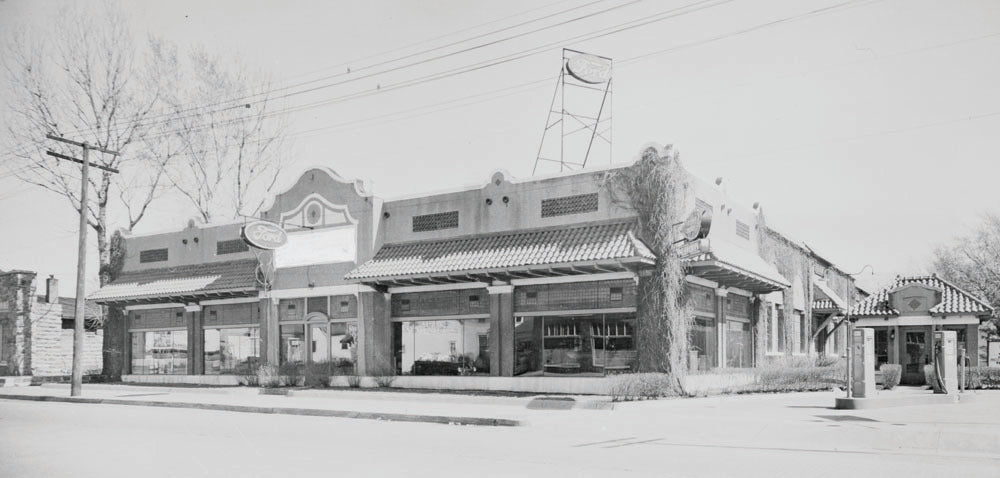 1944 Ford service station 0401-1090