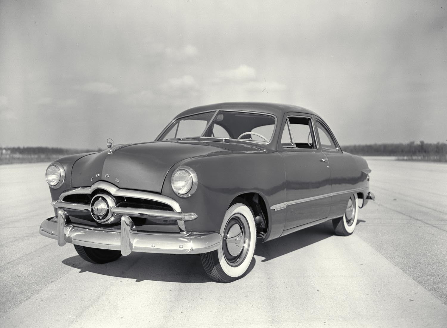 1949 Ford coupe  0401-1130