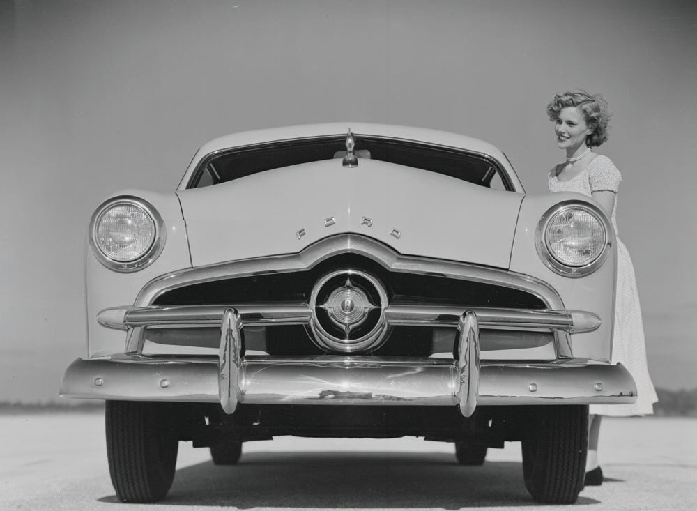 1949 Ford grille  0401-1147