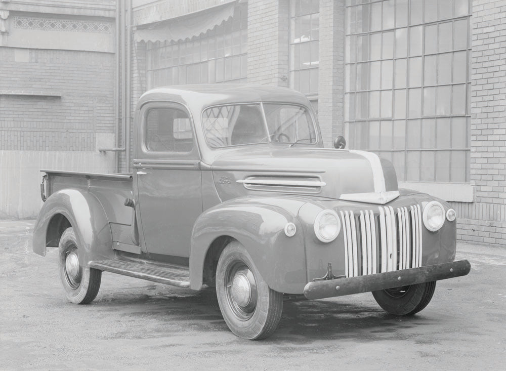 1945 Ford half ton pickup truck 0401-1235