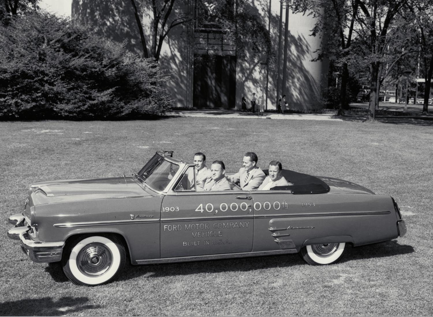 1953 Mercury 40 millionth car produced Ford brothe  0401-1243