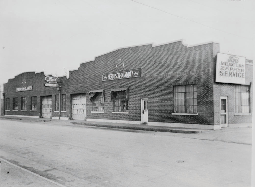 1944 Ford service station Ferguson Olander 0401-1323