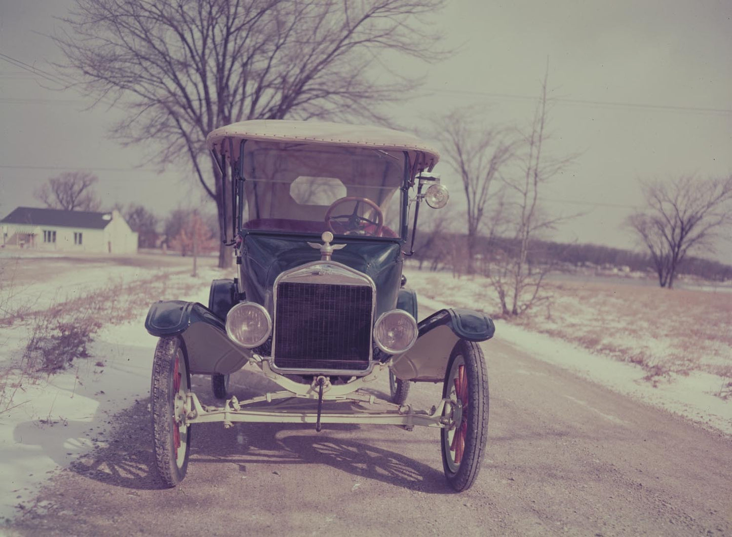 1922 Ford Model T  0401-1352