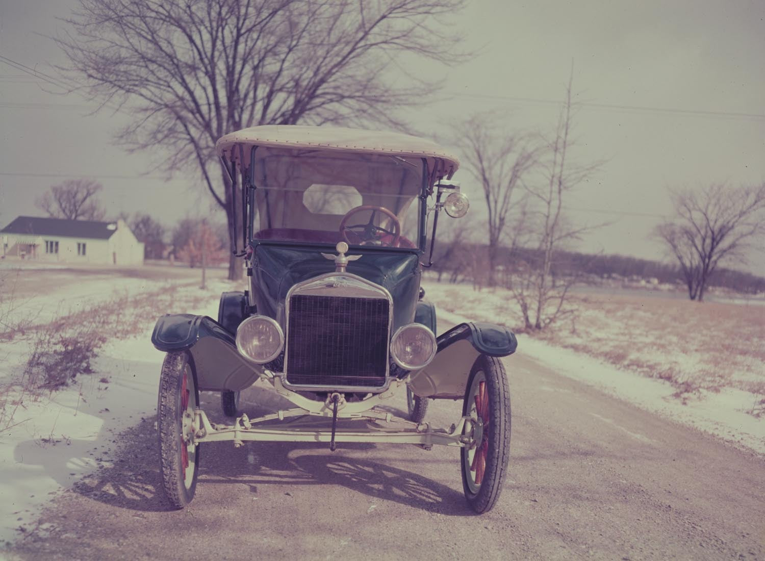1922 Ford Model T  0401-1352