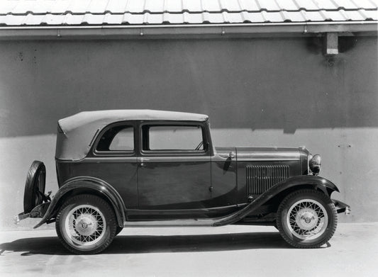 1932 Ford Convertible Sedan 0401-1368