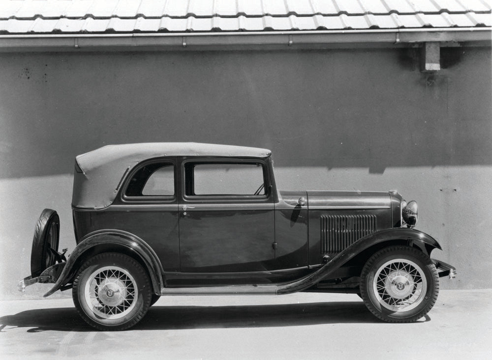 1932 Ford Convertible Sedan  0401-1368