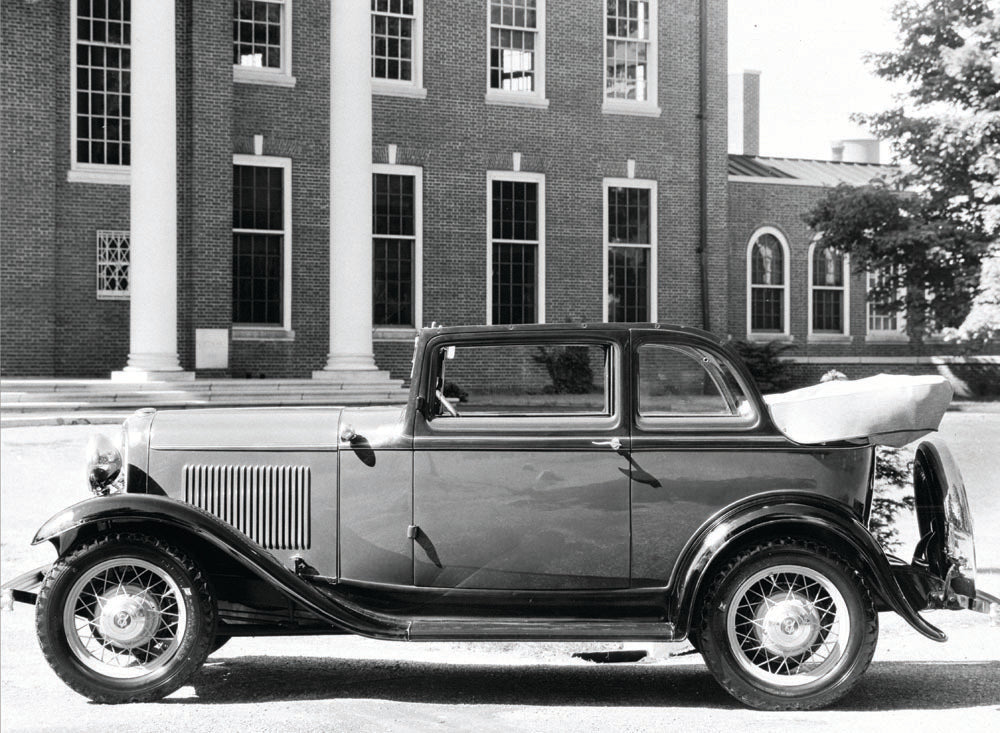 1932 Ford Convertible Sedan 0401-1369