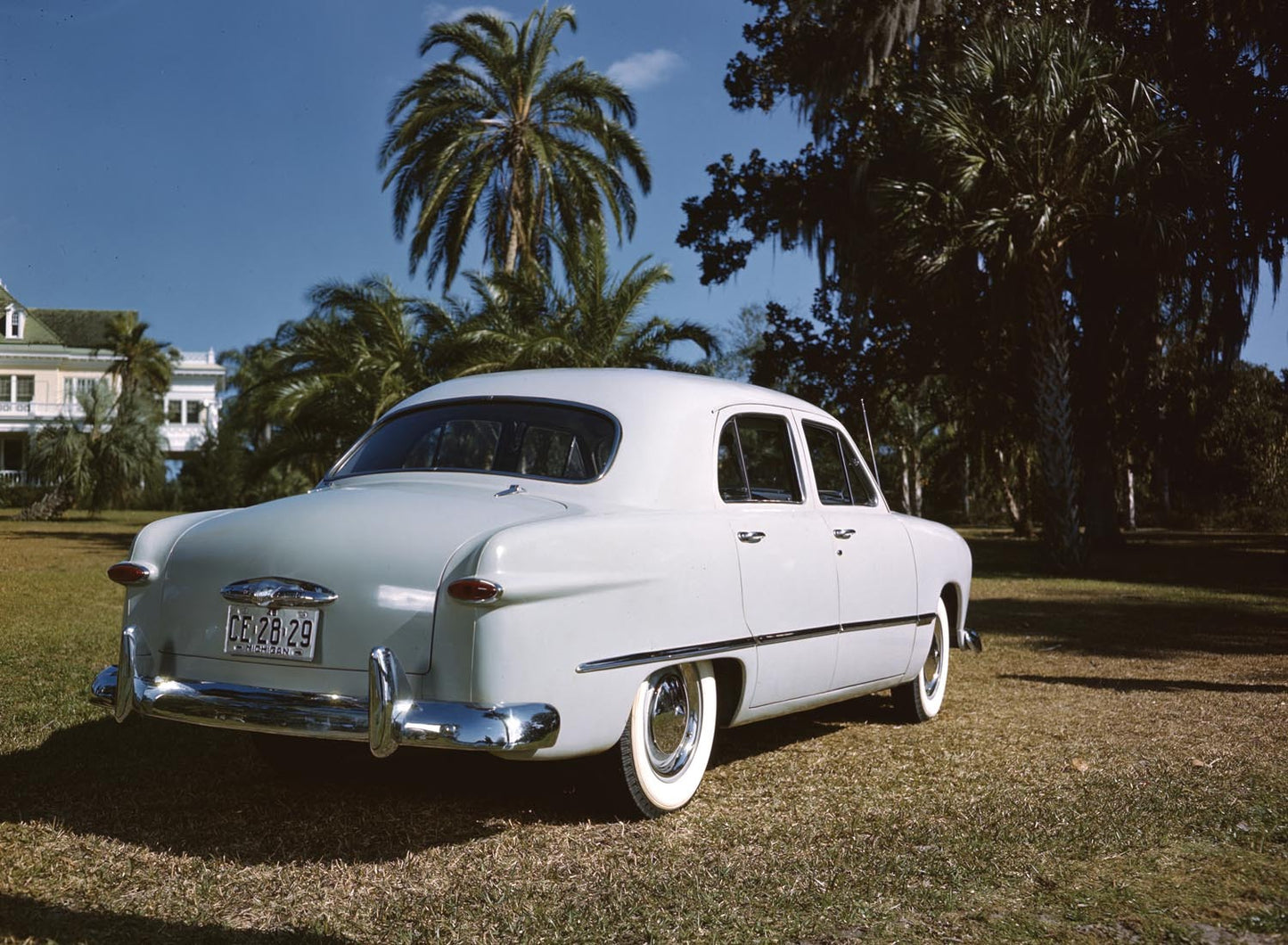 1949 Ford four door  0401-1402