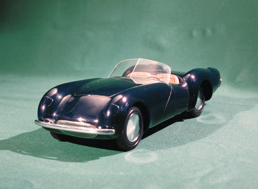 1951 Ford Anglia based concept model by Vince Gard  0401-1434