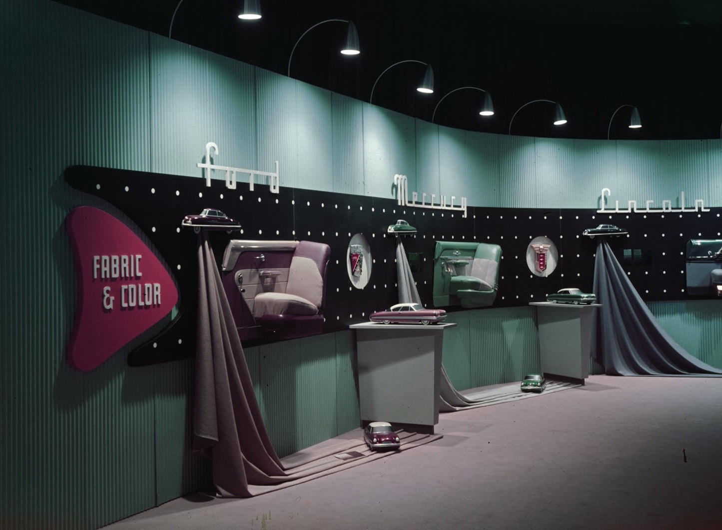 1951 Ford Rotunda Day With An Engineer exhibit  0401-1448