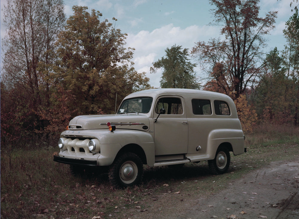 1952 Ford F 1 panel truck 4x4 hunting conversion  0401-1483