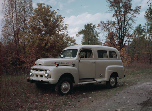 1952 Ford F 1 panel truck 4x4 hunting conversion  0401-1483