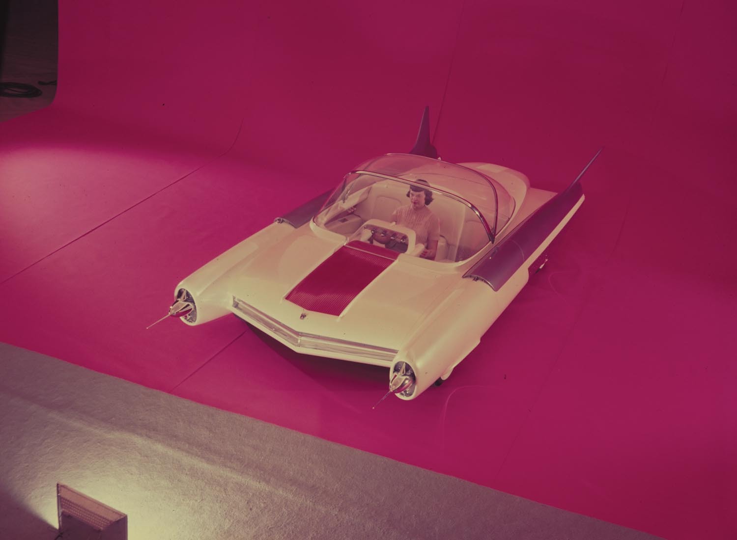1952 Ford FX Atmos concept car  0401-1489