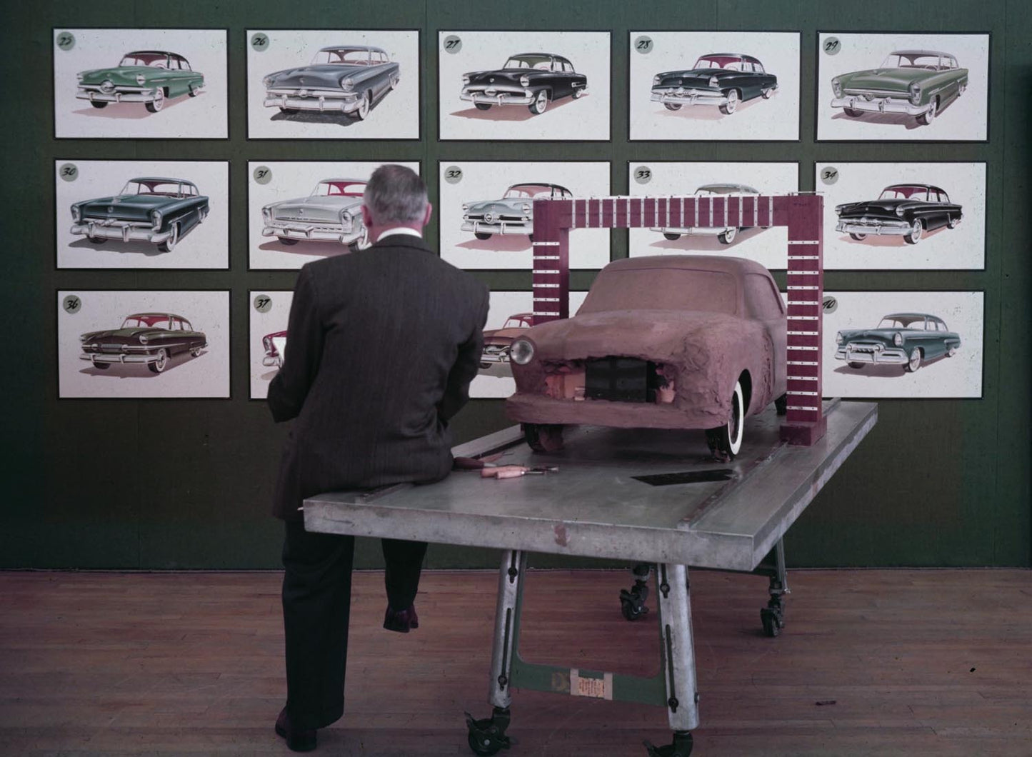 1952 Ford Styling Studio proposed grille treatment  0401-1500