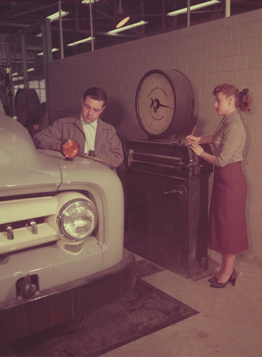 1952 Ford truck being tested  0401-1501