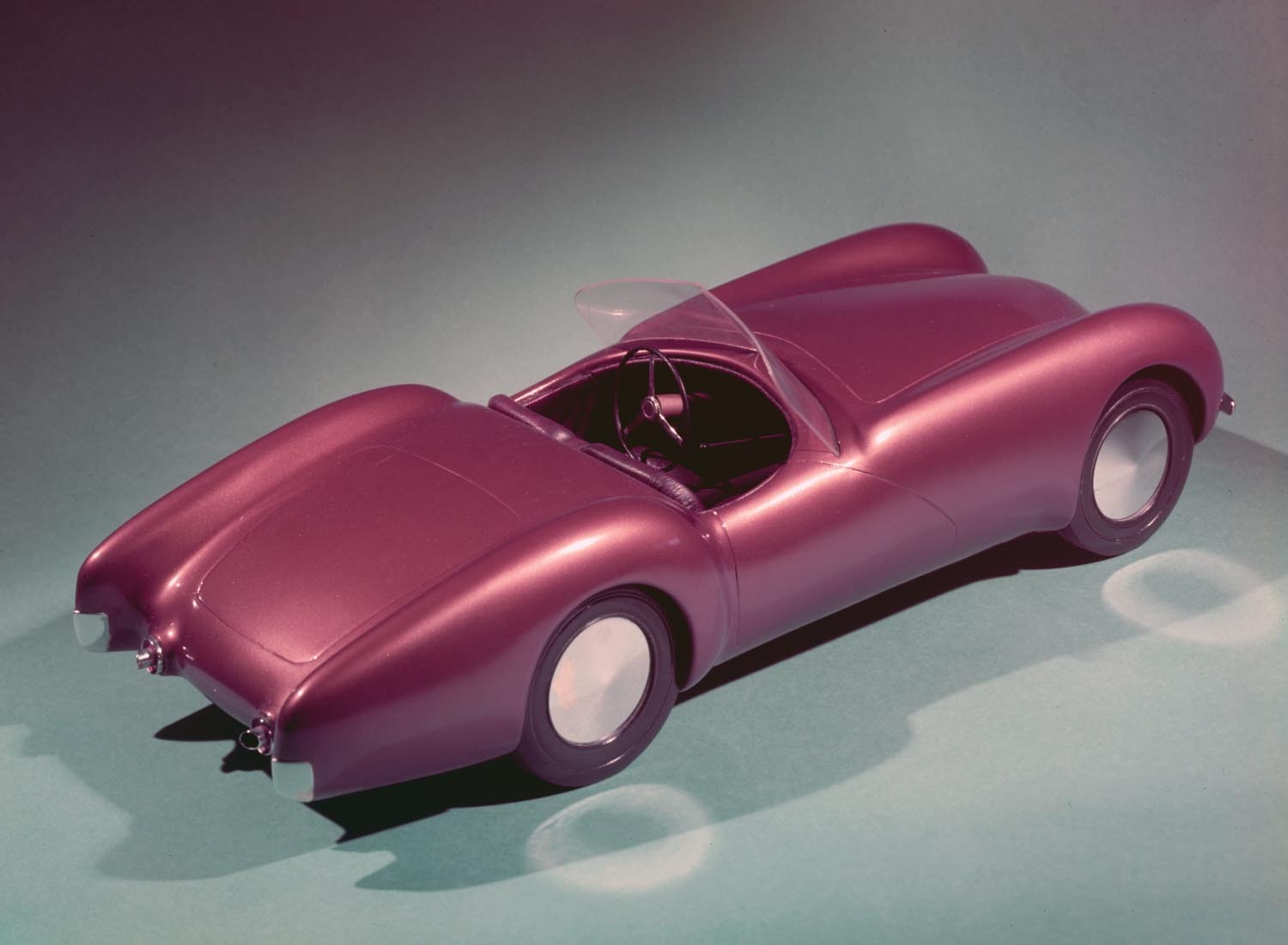 1953 Ford Anglia based concept model by Vince Gard  0401-1504