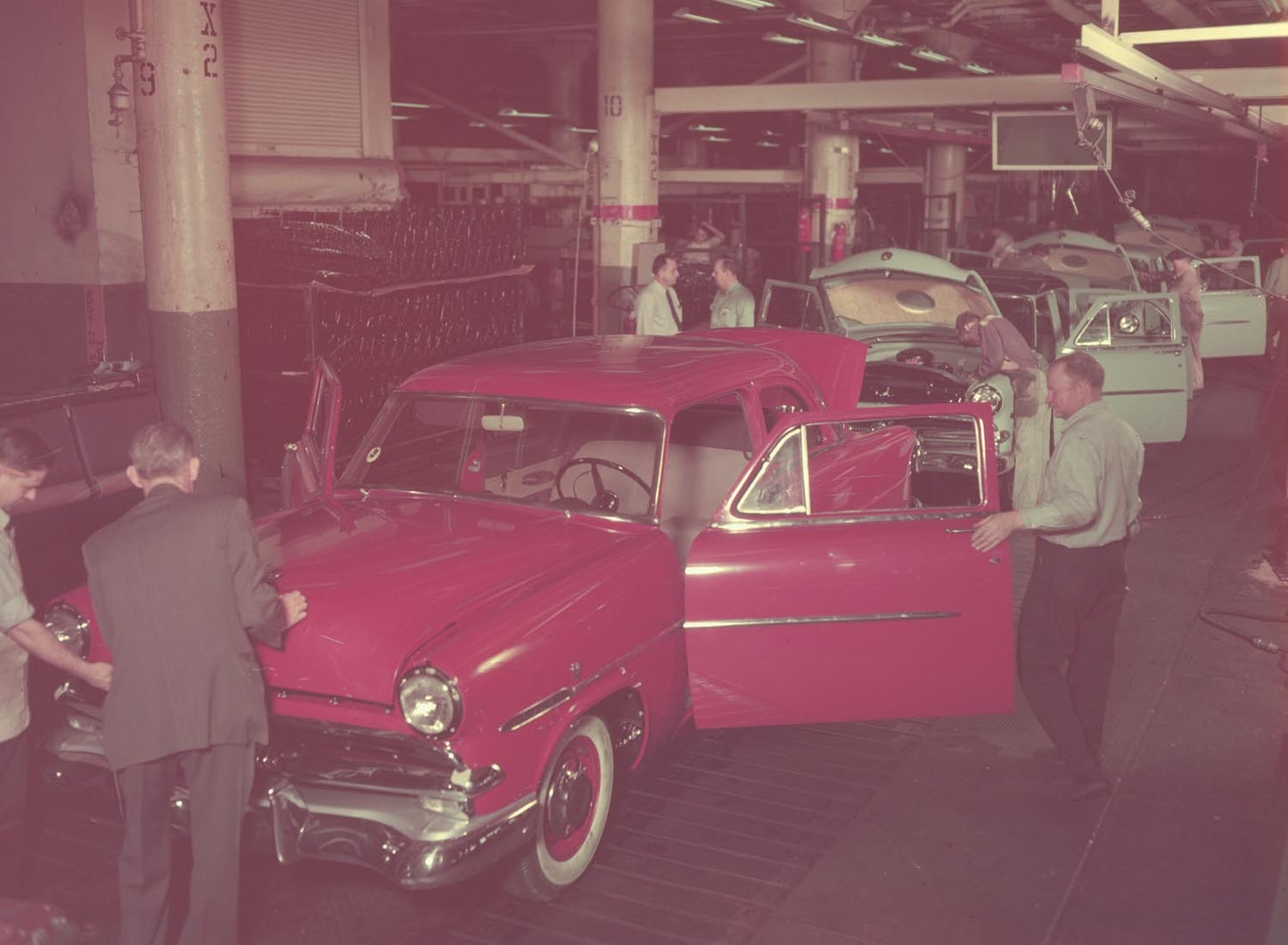 1953 Ford Dearborn Assembly Plant  0401-1510